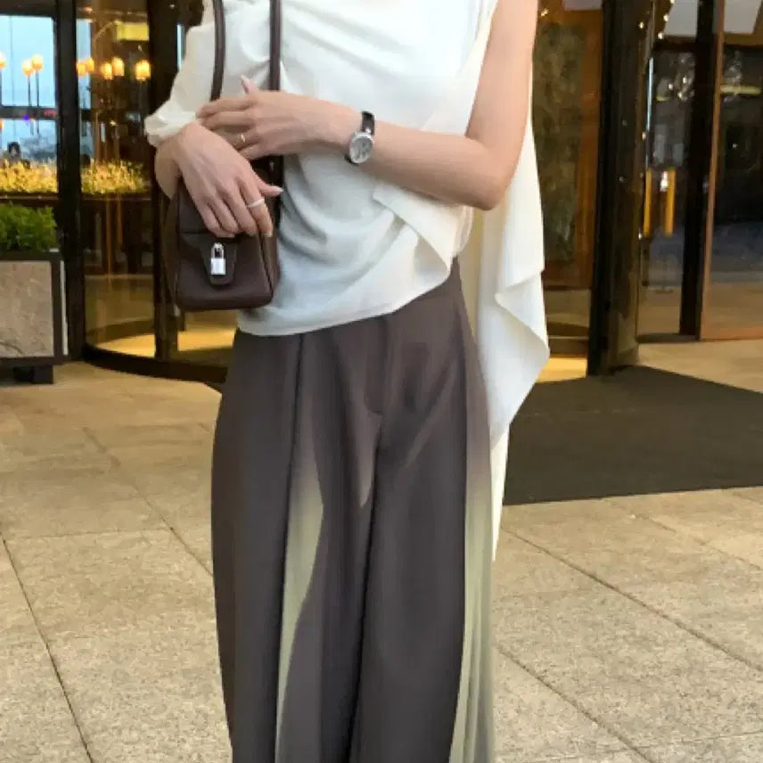 [BUNJANG] Around Yul Revella Shawl Cape / 어라운드율 르벨라숄케이프