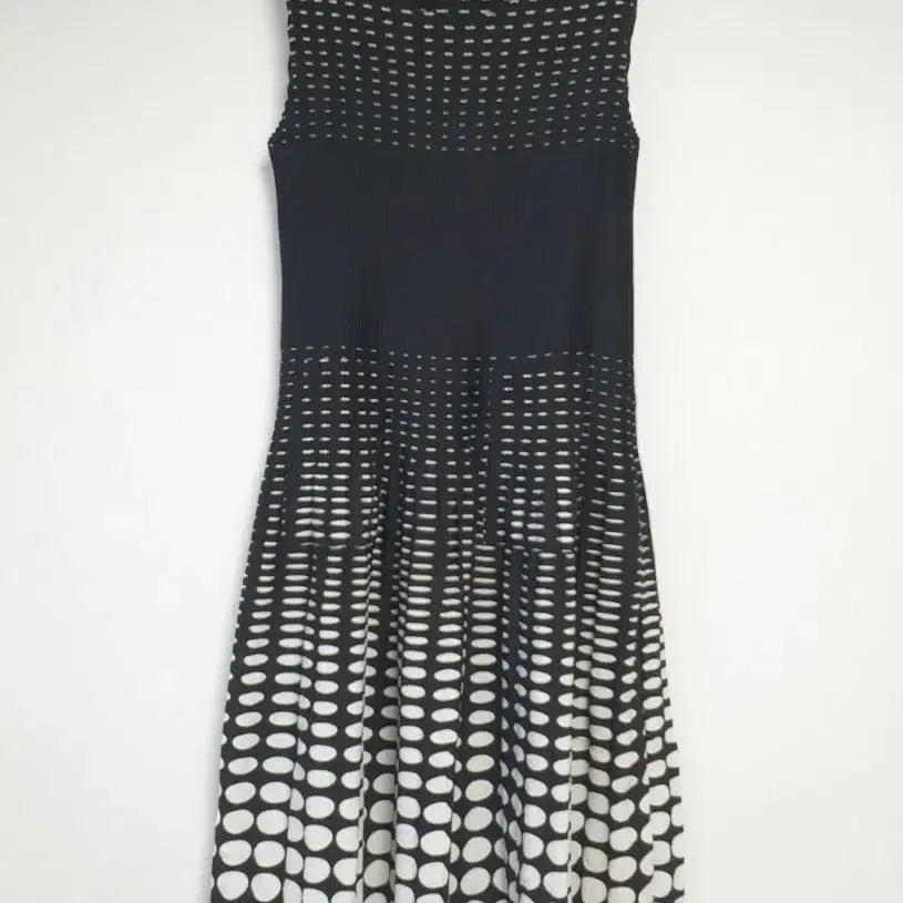 [BUNJANG] Black Dot Sleeveless Midi Dress / 블랙 도트 패턴 민소매 원피스