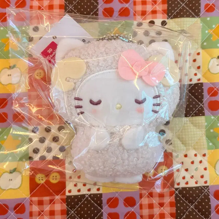 [BUNJANG] Sanrio Hello Kitty Oyasumi Nap Series Keyring Plush / 산리오 헬로키티 오야스미 잘자요 낮잠시리즈 키링 인형