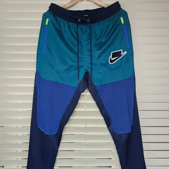 [BUNJANG] Nike NSW Not Sample Track Pants M / 나이키 NSW 낫어샘플 트랙팬츠 M