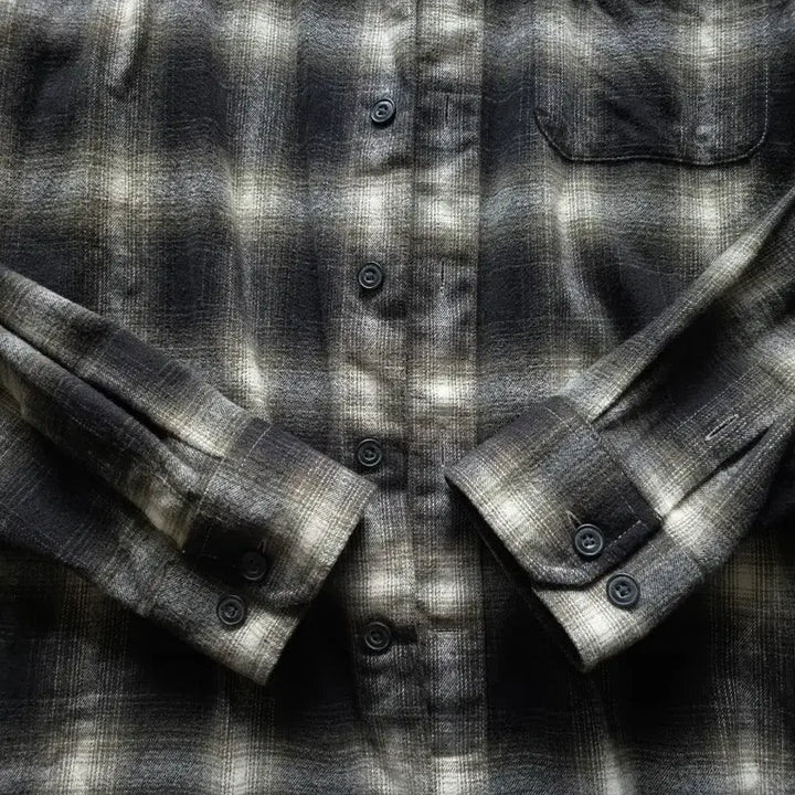 [BUNJANG] Serie Ombre Check Shirt Black / 시리즈 옴브레 체크셔츠 팝니다
