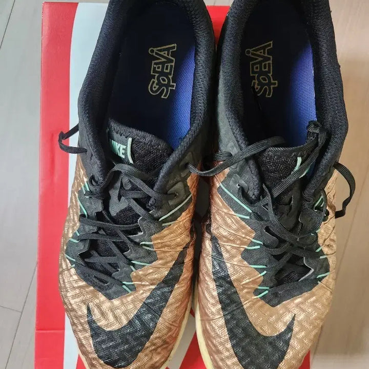 [BUNJANG] Nike Hypervenom TF Futsal Shoes / 나이키 하이퍼베놈 tf
