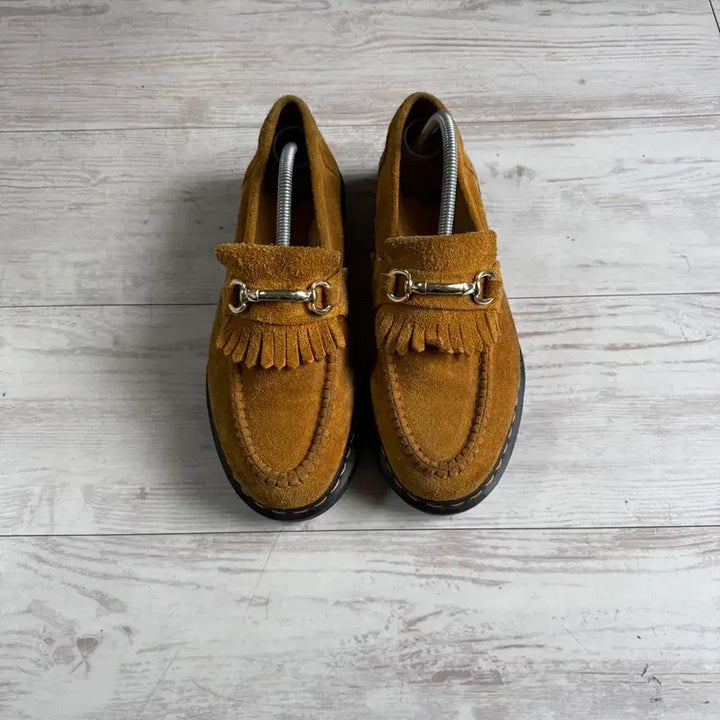 [BUNJANG] Dr. Martens Suede Tassel Loafer UK 9 / EU 43 / KR 275 / 닥터마틴스 스웨이드 태슬 로퍼 - 275 사이즈