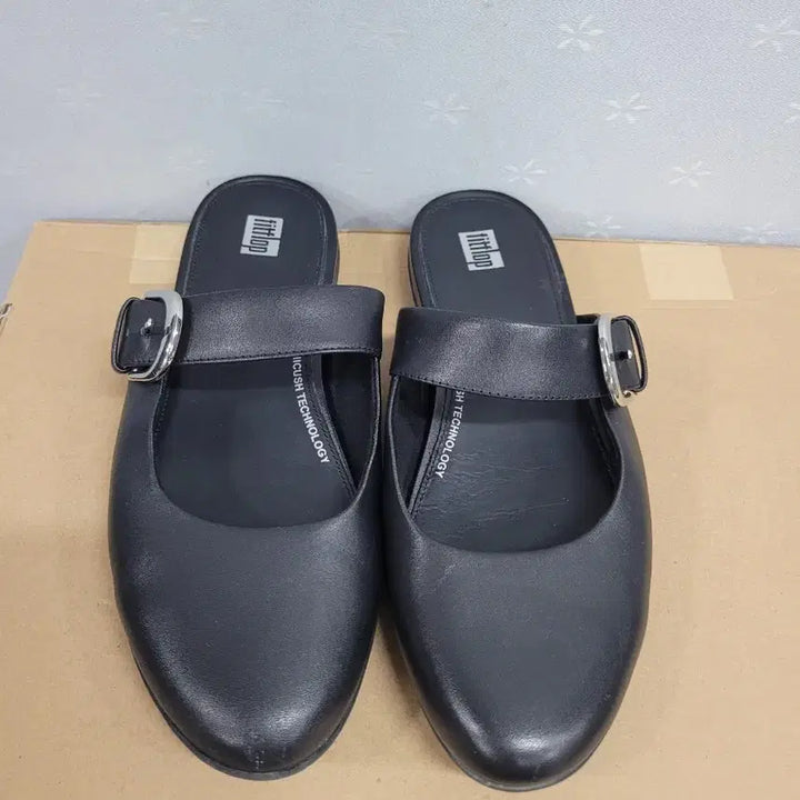 [BUNJANG] Fitflop Black Leather Mule Slippers - Women&