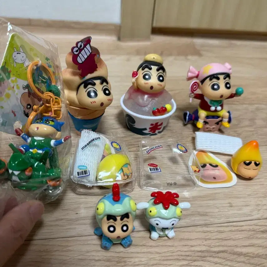 [BUNJANG] Crayon Shin-chan Figure Keychain Set / 짱구 피규어 키링 세트 새제품