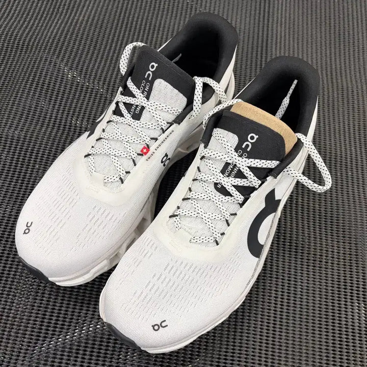 [BUNJANG] On Running Cloudmonster 2 Running Shoes White 280 / 온러닝 클라우드 몬스터 2 화이트 280