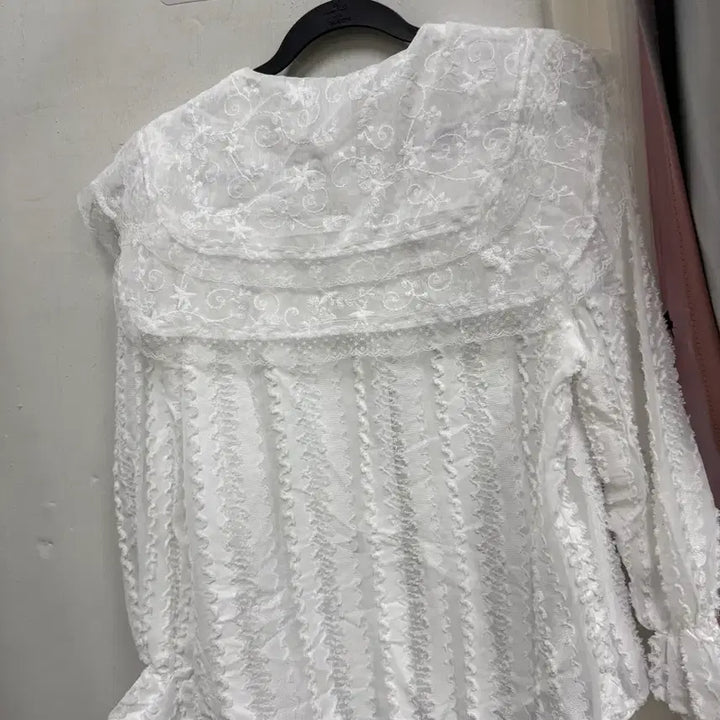 [BUNJANG] Jigott Blouse / 지고트 블라우스