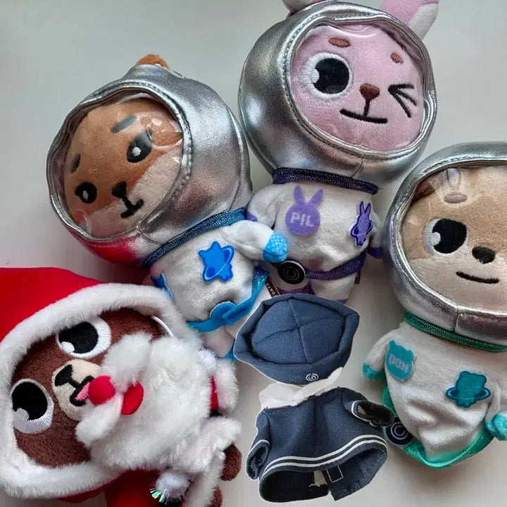 [BUNJANG] Day6 Denimals 2019 First Edition Bundle Set (Bangke Pildon + Astronaut &amp; Santa Outfits) / 데이식스 데니멀즈 2019 초판 방케필돈 + 우주복,산타복+세일러복 추가