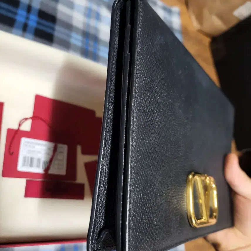 [BUNJANG] Valentino V Logo Clutch Bag / 발렌티노 v브이로고 클러치백