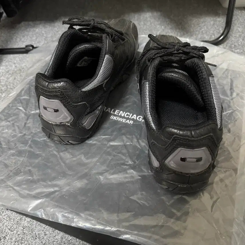 [BUNJANG] Oakley Sneakers Black / 오클리 신발 270