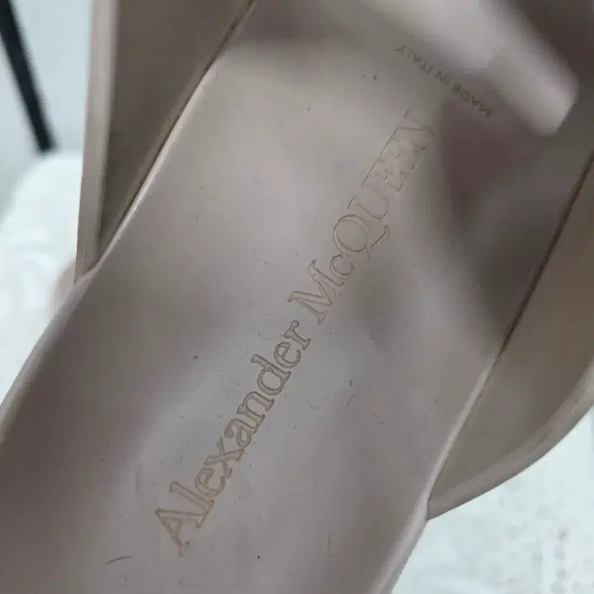 [BUNJANG] Alexander McQueen Pink Buckle Detail Sandals / 알렉산더맥퀸핑크샌들