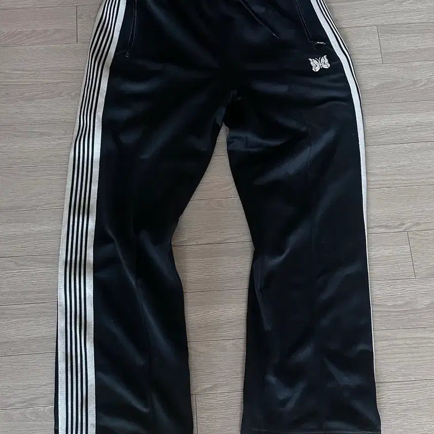 [BUNJANG] Needles x Edifice Collaboration NS1637 Narrow Stripe Pants Black/White / 니들스 x 에디피스 별주 모델 (검흰)