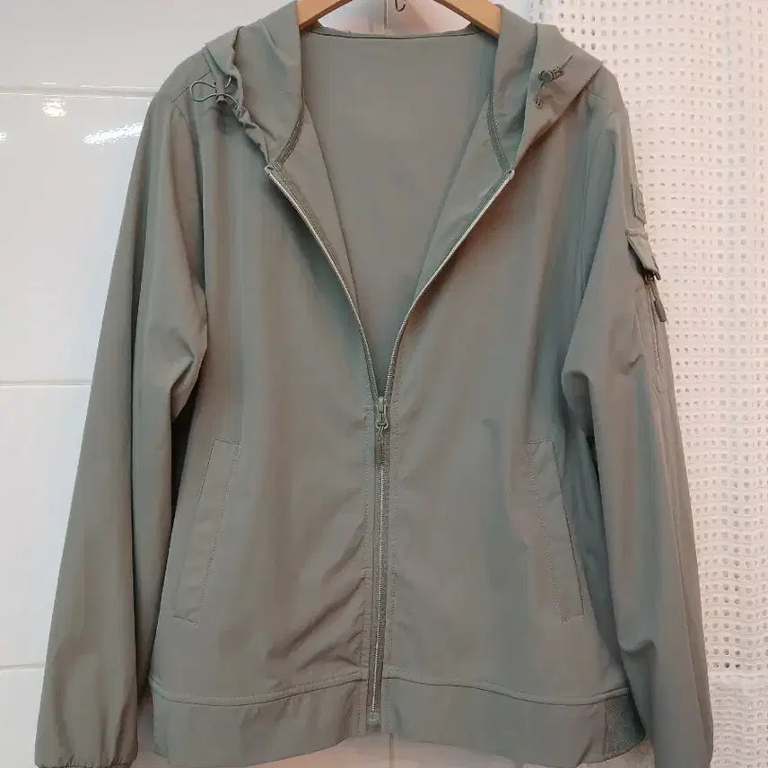 [SOLD OUT] 펠틱스  카키색 후드 집업 점퍼 77