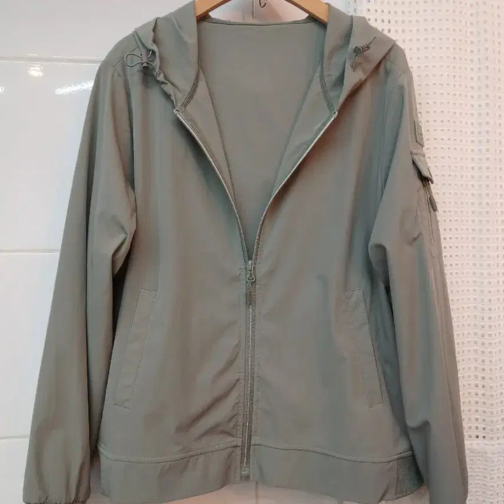 [SOLD OUT] 펠틱스  카키색 후드 집업 점퍼 77
