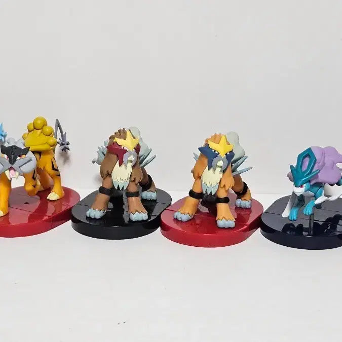 [BUNJANG] Pokémon 3D Diorama Figure Set (6 figures) - Raikou, Entei, Suicune (Shiny variants included) / 포켓몬스터 입체도감 피규어 6세트 라이코,앤테이,스이쿤 (이로치포함)