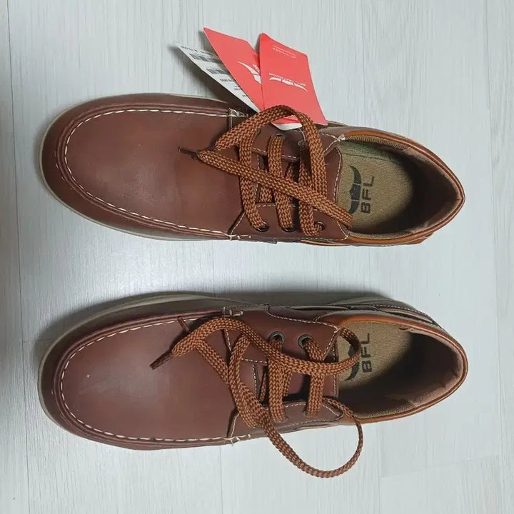 [BUNJANG] BFL Boat Shoes Brown Unworn Size 255 / BFL 보트슈즈를 미착용 신품
