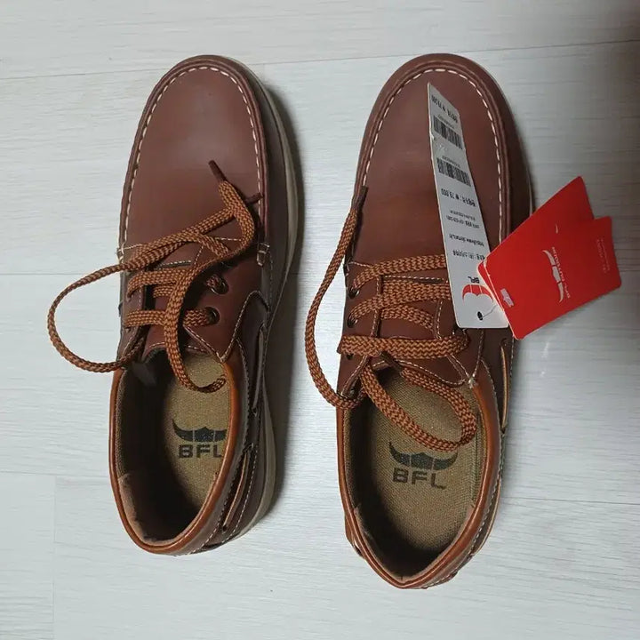 [BUNJANG] BFL Boat Shoes Brown Unworn Size 255 / BFL 보트슈즈를 미착용 신품