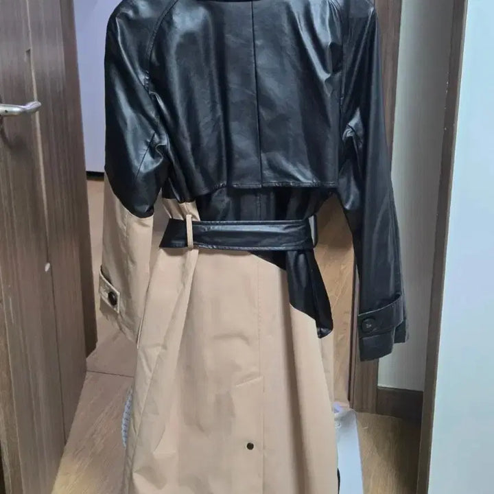 [BUNJANG] Stinger Leather Trench Coat / stinger 가죽 트렌치코트