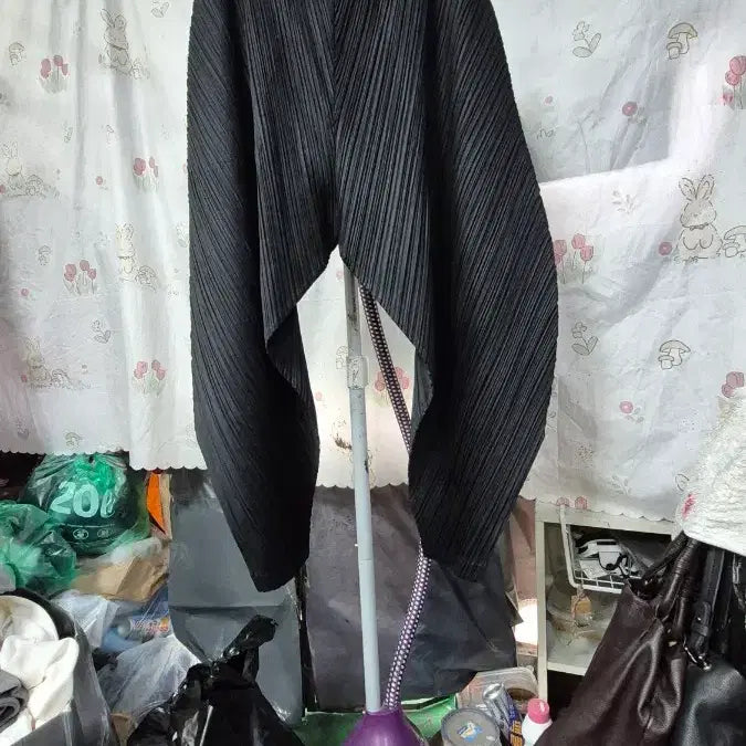 [BUNJANG] Issey Miyake Pleats Please Pants Black / 이세이미야케  플리츠플리즈.  (입체재단)..바지.