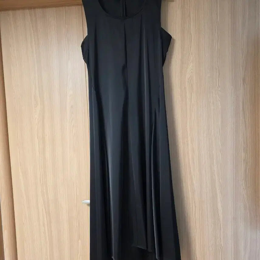 [BUNJANG] ORR Satin Camisole Dress M (New) / (무배)ORR 오르 새틴 나시원피스 M(새상품)