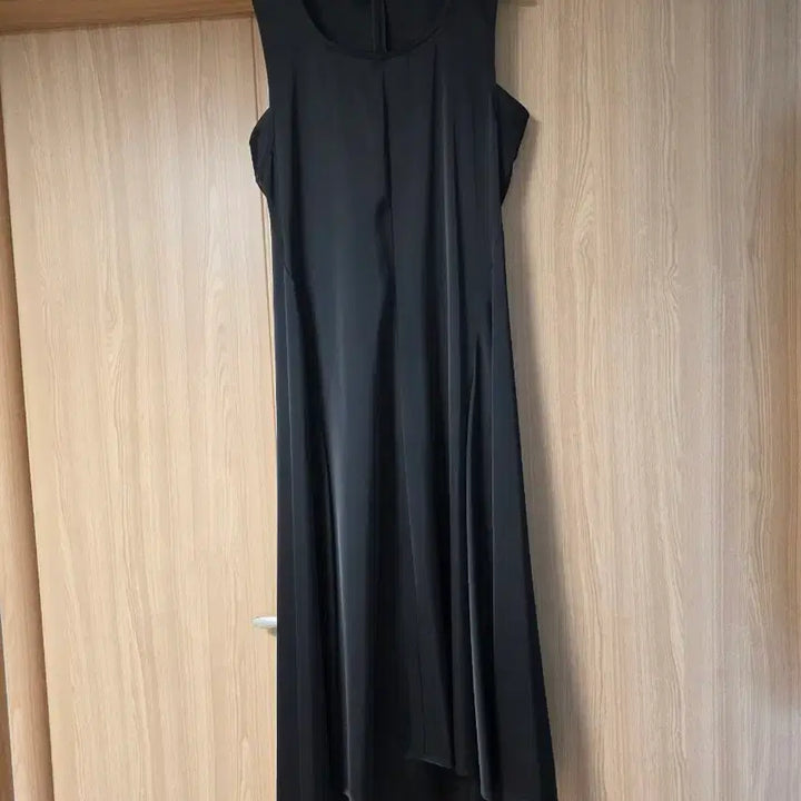 [BUNJANG] ORR Satin Camisole Dress M (New) / (무배)ORR 오르 새틴 나시원피스 M(새상품)