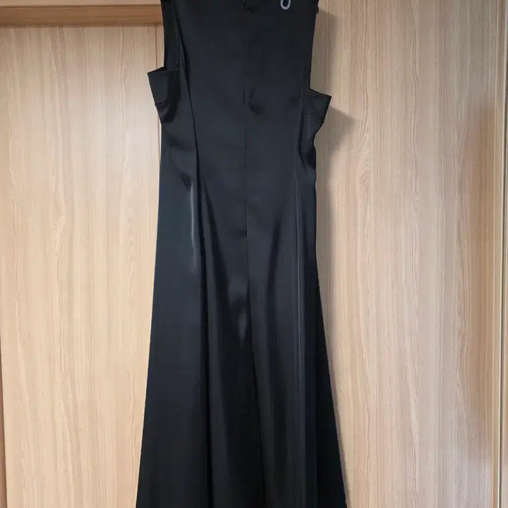 [BUNJANG] ORR Satin Camisole Dress M (New) / (무배)ORR 오르 새틴 나시원피스 M(새상품)