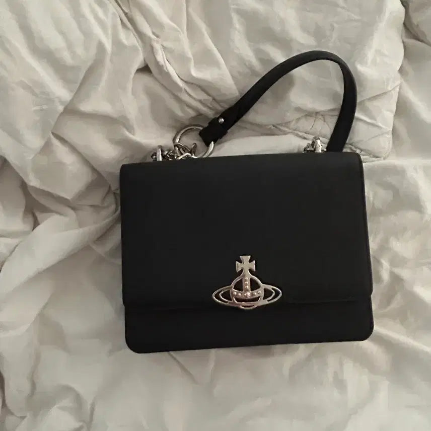 [BUNJANG] Vivienne Westwood Black Bag / 비비안웨스트우드 블랙 가방