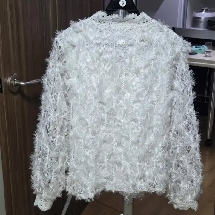 [BUNJANG] Feather V-Neck Blouse / 깃털 블라우스