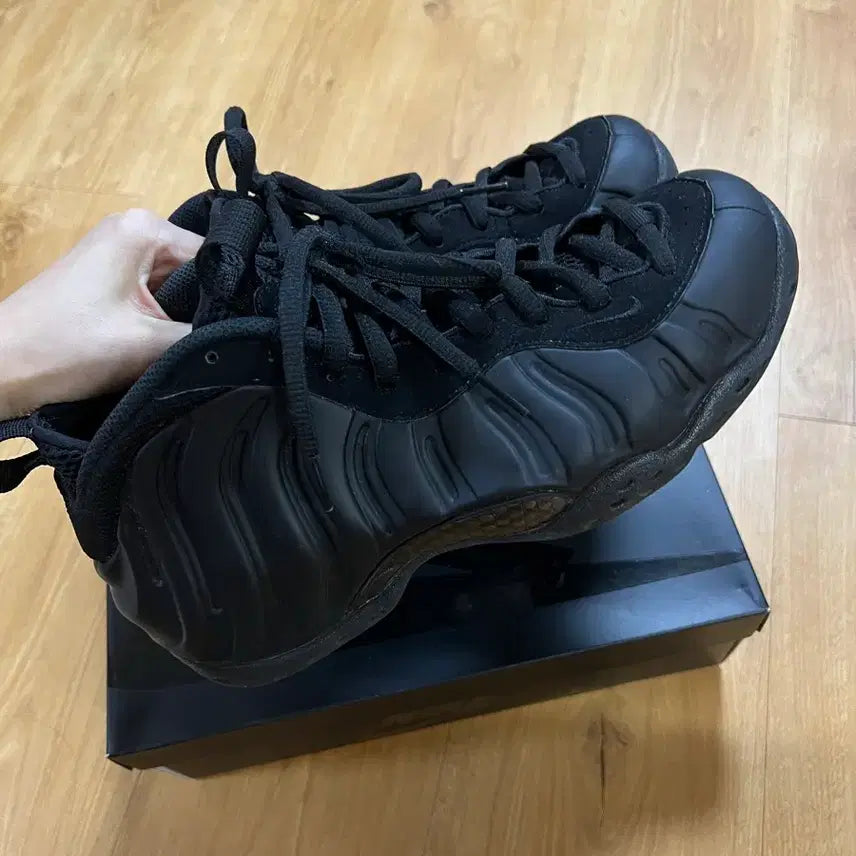 [BUNJANG] Nike Air Foamposite All Black 260mm Sneakers / 나이키 에어폼포짓 올블랙 260 판매