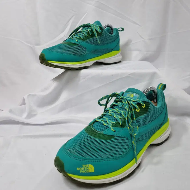 [BUNJANG] The North Face Dynamic Trail Green Sneakers (Vintage) / 빈티지하서 260 노스페이스 다이나믹 트레일 그린 스니커즈