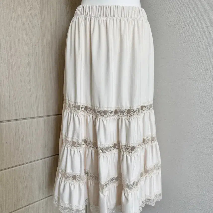 [BUNJANG] Lace Frill Satin Skirt / 새상품) 레이스 프릴 새틴 스커트