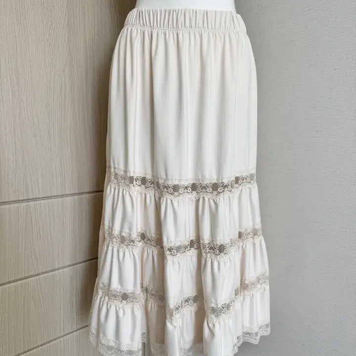 [BUNJANG] Lace Frill Satin Skirt / 새상품) 레이스 프릴 새틴 스커트