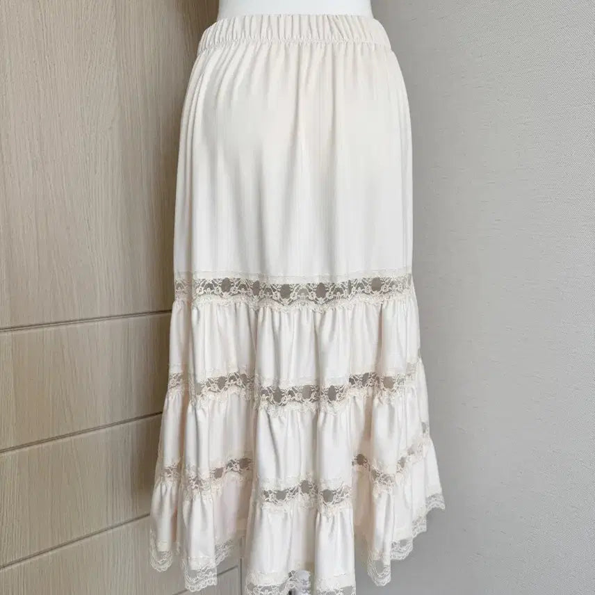 [BUNJANG] Lace Frill Satin Skirt / 새상품) 레이스 프릴 새틴 스커트