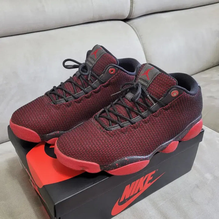 [BUNJANG] Nike Air Jordan 13 Horizon Low Gym Red / 나이키 조던 13 호라이즌 로우 짐레드 270 / (265, 260)