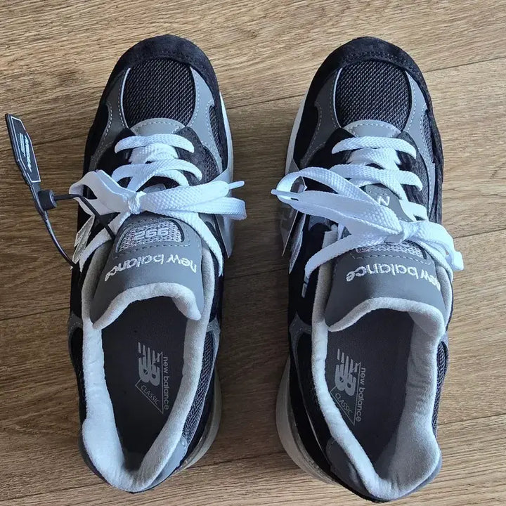 [BUNJANG] New Balance 992 Made in USA Core Black Grey U992BK Sneakers (Size 260) / 뉴발 992 블랙그레이 260 새제품 팝니다