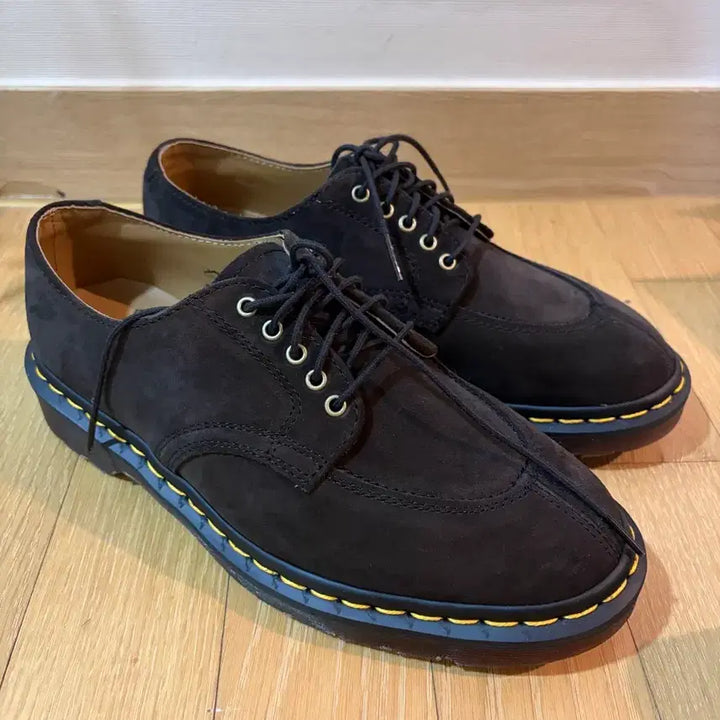 [BUNJANG] Dr. Martens 2046 Suede Derby Shoes - Dark Brown / 닥터마틴 2046 스웨이드 다크 브라운 더비슈즈