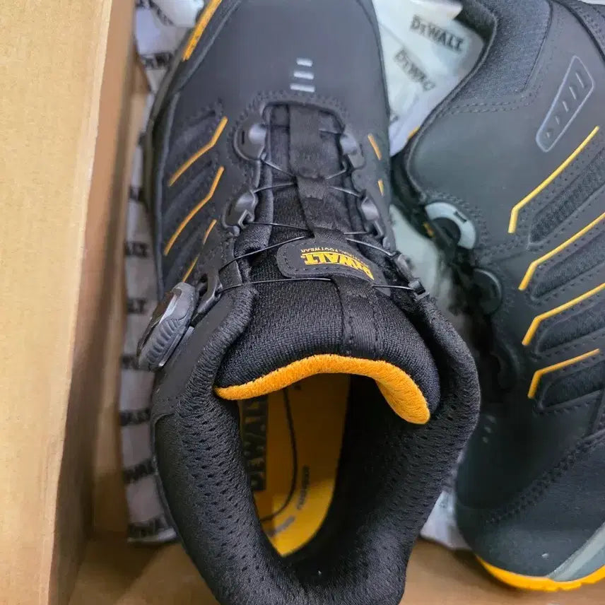 [BUNJANG] DeWALT Safety Shoes Black/Yellow 265mm / DeWALT 디월트 안전화 블랙/옐로우 265mm