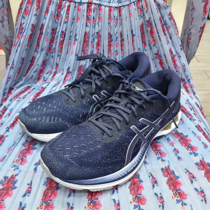 [BUNJANG] Asics Gel-Kayano 275mm Running Shoes / 아식스 젤카야노 275mm