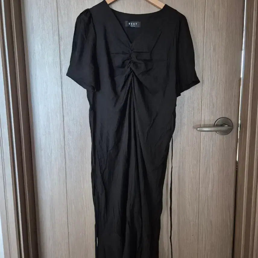 [SOLD OUT] 셔링 브이넥 원피스