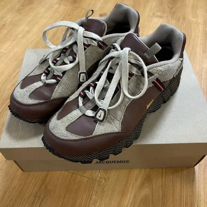 [BUNJANG] Nike Jacquemus Humara Brown/Pink Sneakers / 나이키 자크뮈스 휴마라 255 판매