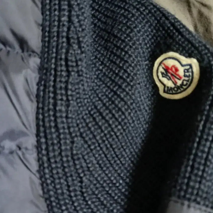[BUNJANG] Moncler Knit Padded Hooded Zip Jacket M / 신세계백화점구매 {정품} 몽클레어 니트패딩 후드집업 자켓