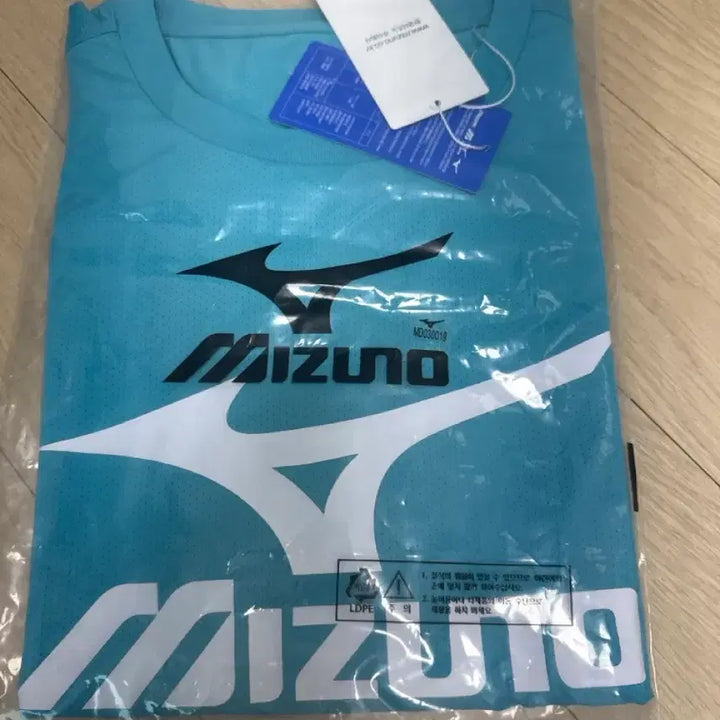 [BUNJANG] Mizuno Short-Sleeve T-Shirt Sky Blue New Arrival / 미즈노 반팔 티셔츠 하늘색 새상품