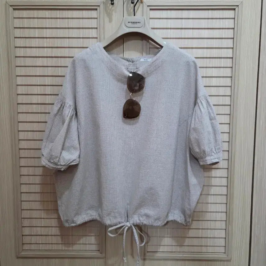 [BUNJANG] BARI Plaid Shirring Blouse / BARI 잔체크 셔링옷