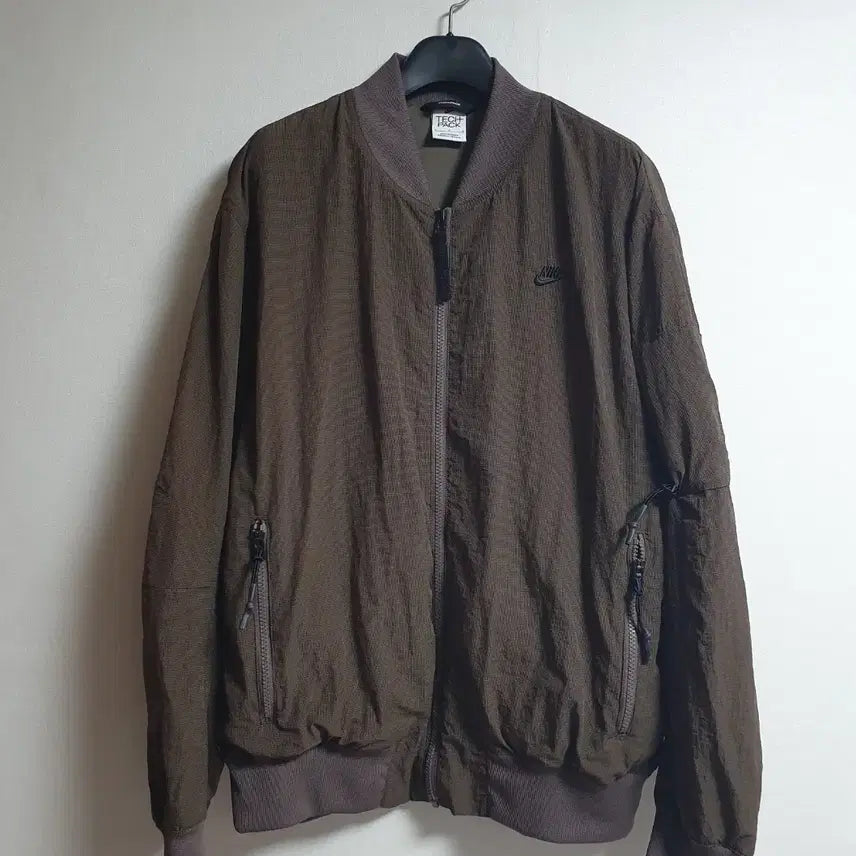 [BUNJANG] Nike Tech Pack Woven Bomber Jacket Brown L / 나이키 테크팩 우븐 봄버 자켓 브라운 L