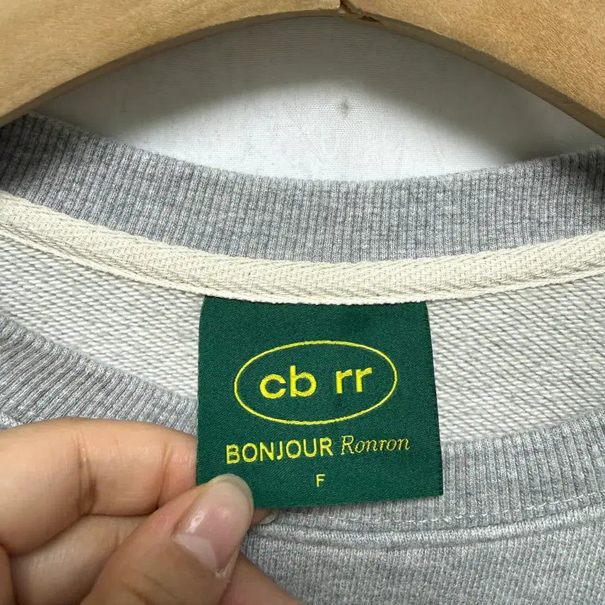 [BUNJANG] RonRon x Konnichiwa Bonjour Cropped Sweatshirt / (220) 론론x곤니치와봉쥬르 크롭 맨투맨