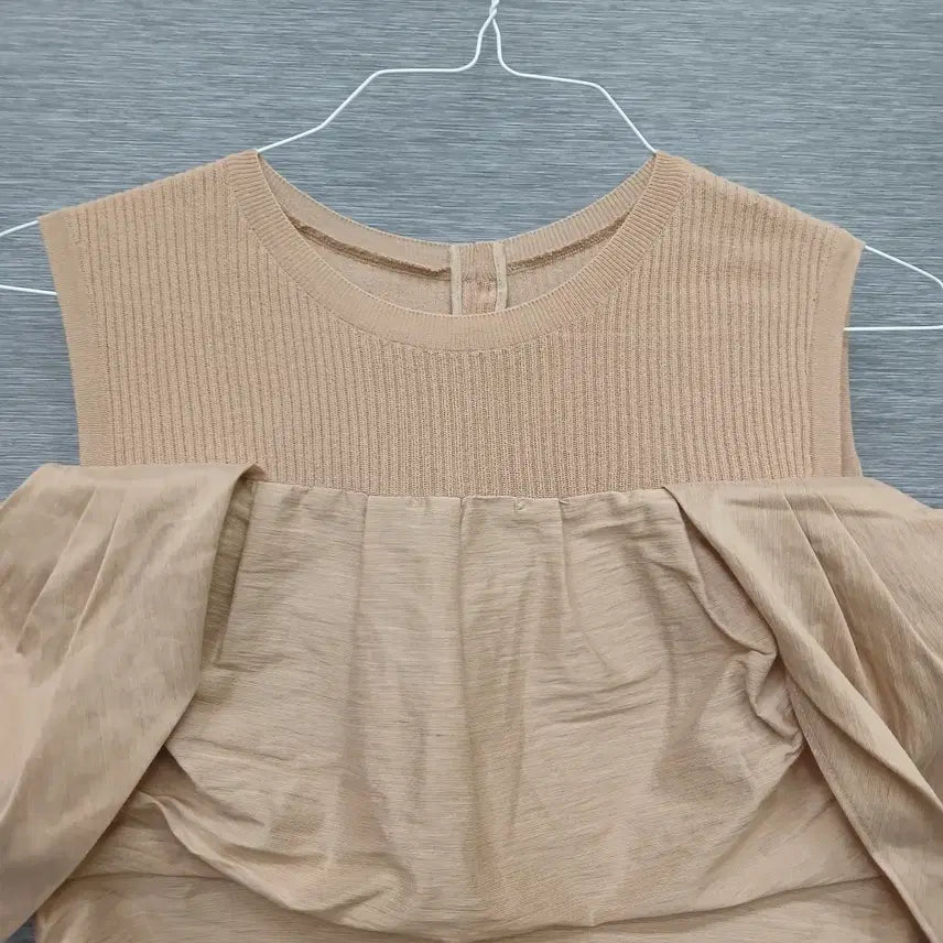 [BUNJANG] Hansome Open Shoulder Blouse Size 66 / 4835 한섬 오픈숄더 블라우스 66