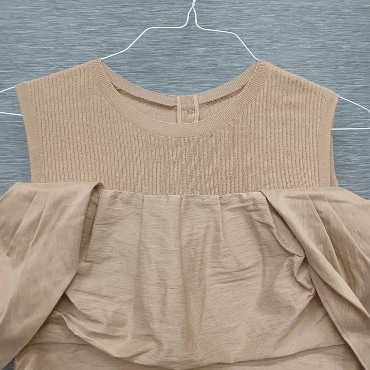 [BUNJANG] Hansome Open Shoulder Blouse Size 66 / 4835 한섬 오픈숄더 블라우스 66