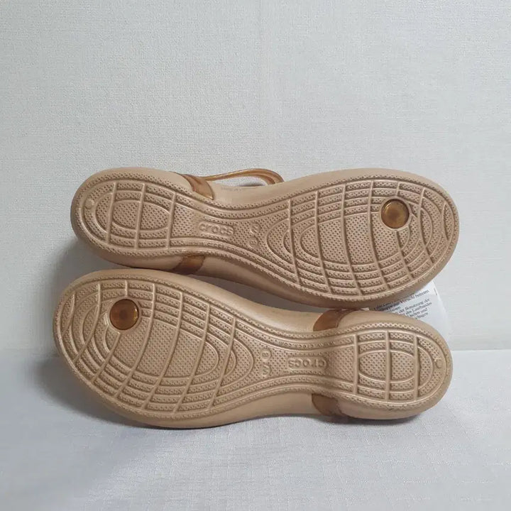 [BUNJANG] Crocs Isabella T-Strap Sandals / 미사용 크록스 여성 샌들 이사벨라 T스트랩 202467-854 250mm