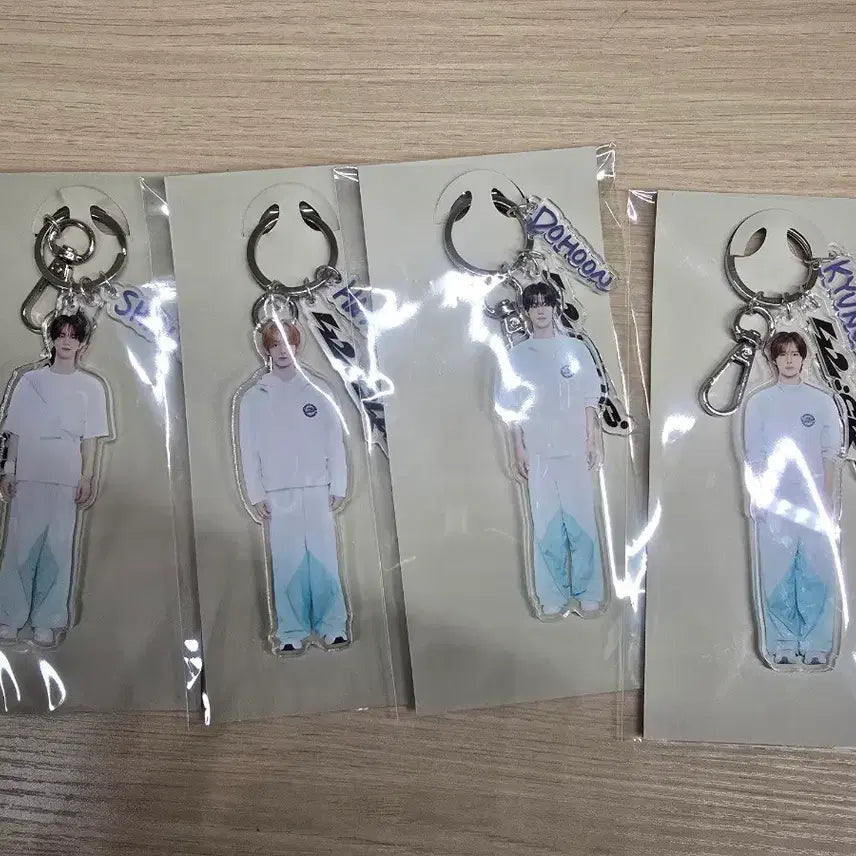 [BUNJANG] TWS 42club Japan Acrylic Keyring / 가격내림) 투어스 일본 팬미팅 엠디 md 42클럽 아크릴 키링