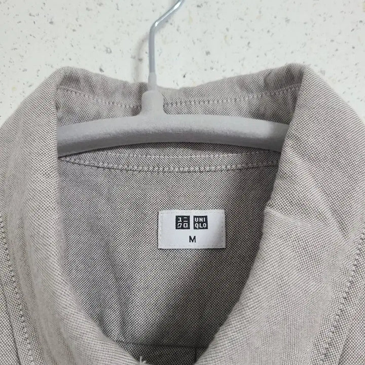 [BUNJANG] Uniqlo Oxford Shirt Beige / 유니클로 옥스포드 셔츠 베이지 남방